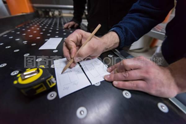 CNC木材加工机的计算与编程